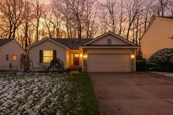 1623 Andover, Howell, MI 48843