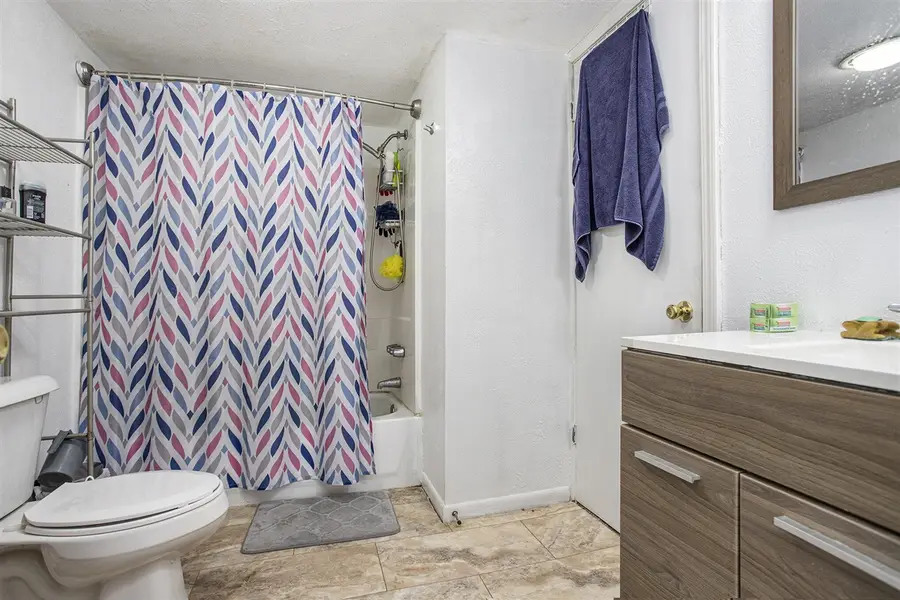 196 N Gardner, Battle Creek, MI 49037 - Image #3