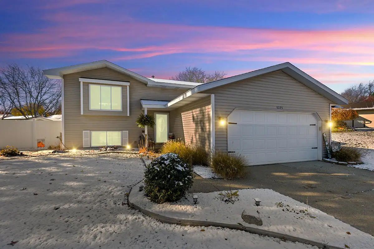 5275 Pinnacle, Wyoming, MI 49519 - #1