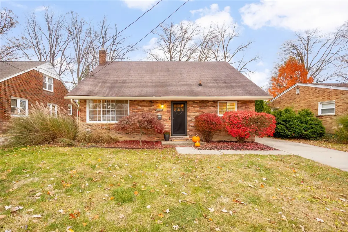 22686 Maple, Farmington, MI 48336 - #1