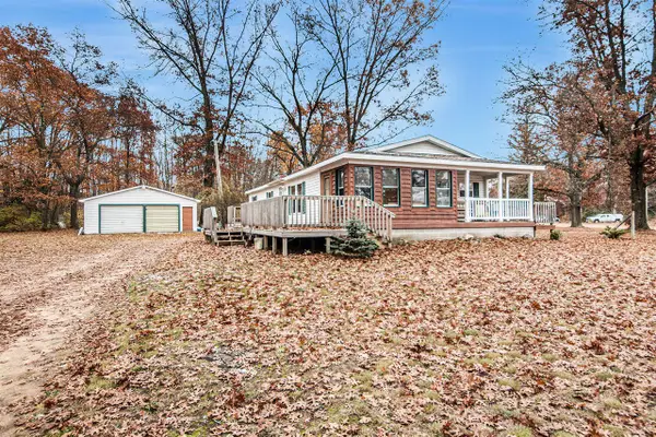 3260 W Ridge, White Cloud, MI 49349