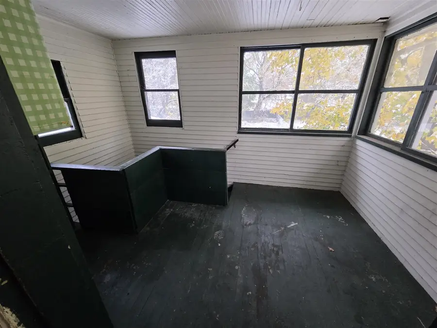 519 Seymour, Jackson, MI 49202 - #3