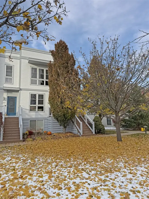 2157 New Town, Grand Rapids, MI 49525