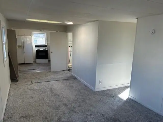 846 N Oak St, Evart, MI 49631 - #3