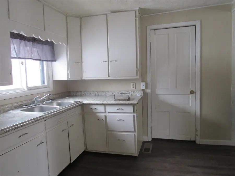 161 Palmer, Colon, MI 49040 - #2