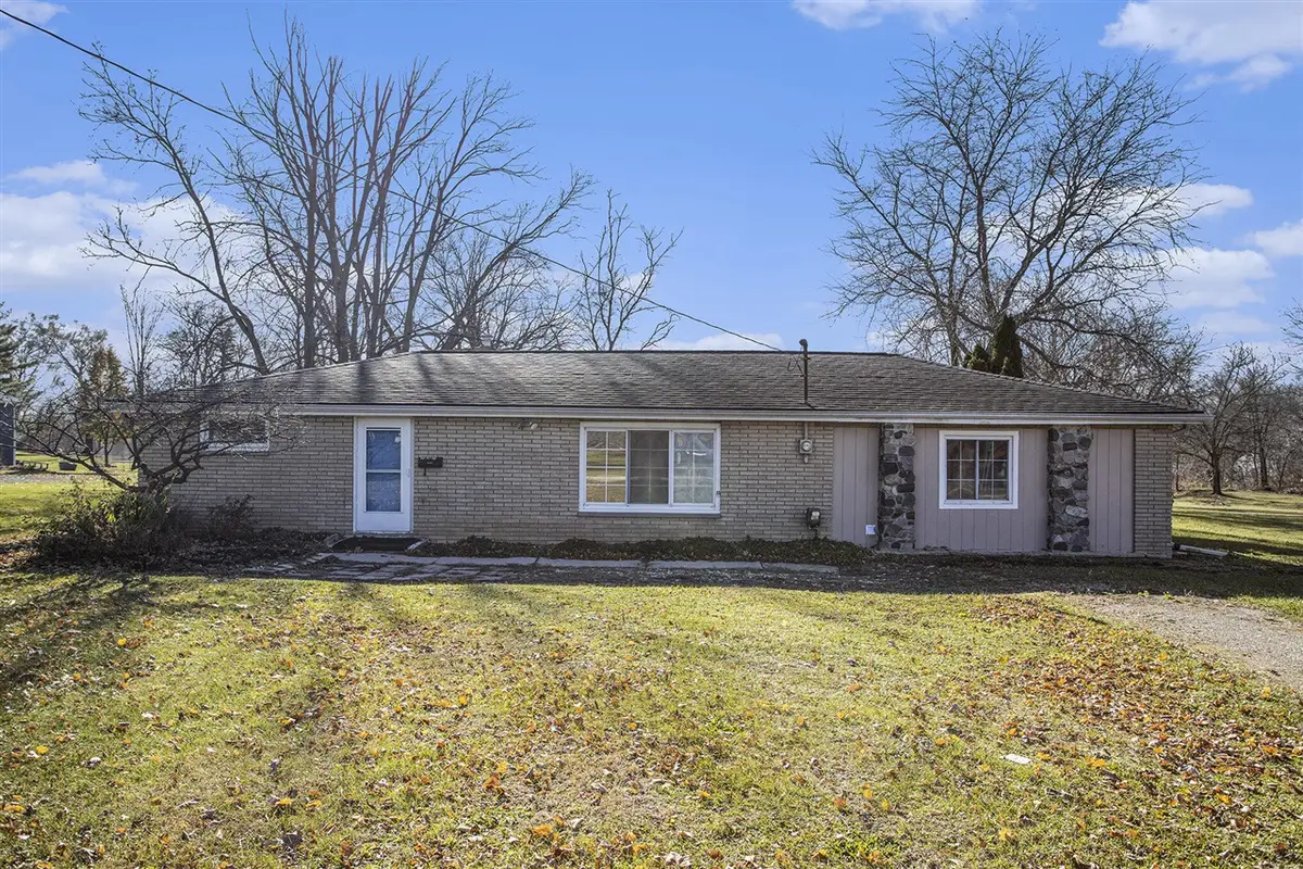 737 W Capital, Bellevue, MI 49021 - #1