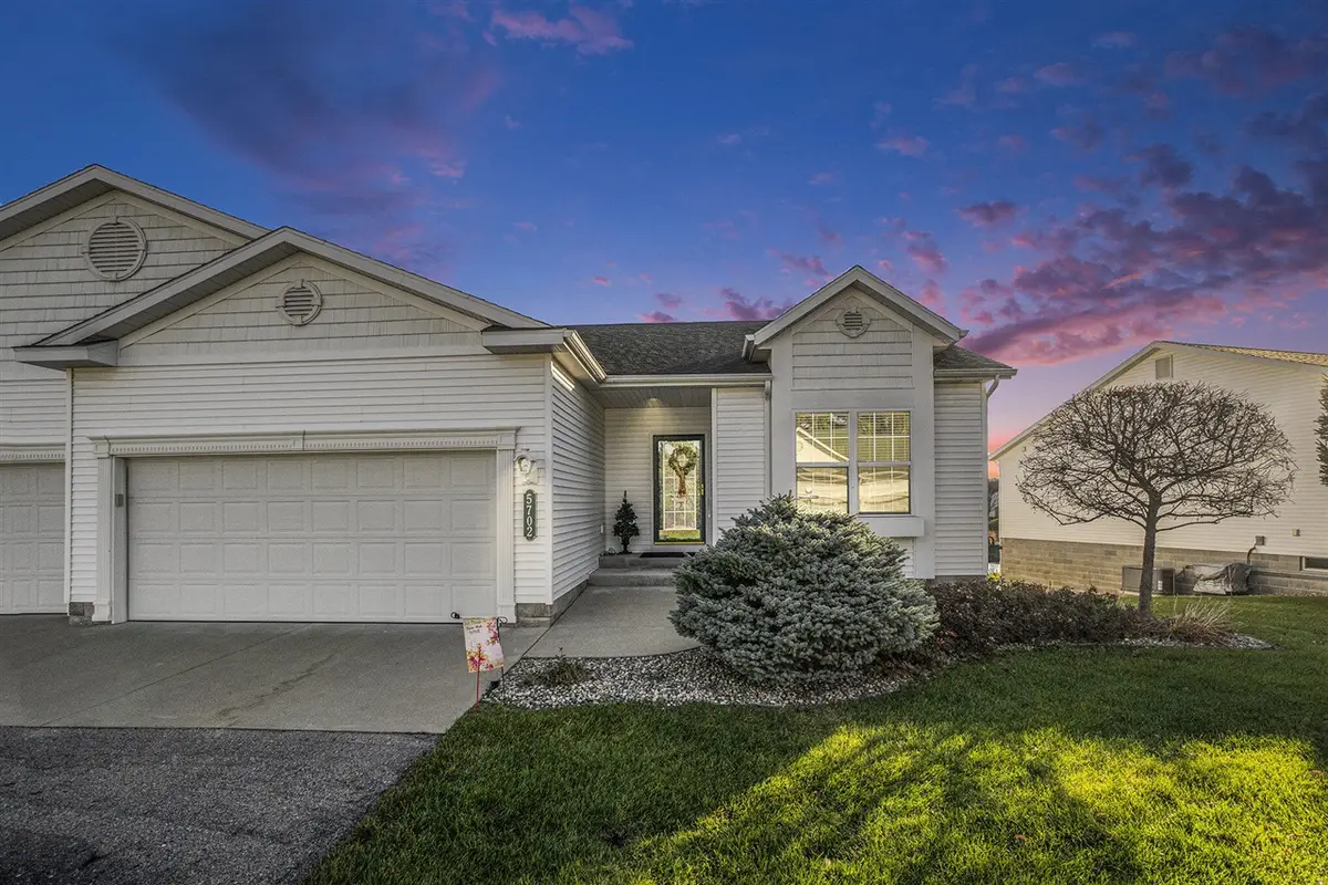 5702 N Turning Leaf, Fruitport, MI 49415 - #1