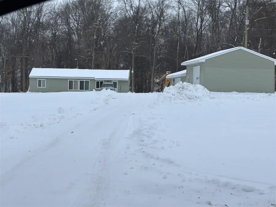 1637 N State, Ionia, MI 48846 - #3