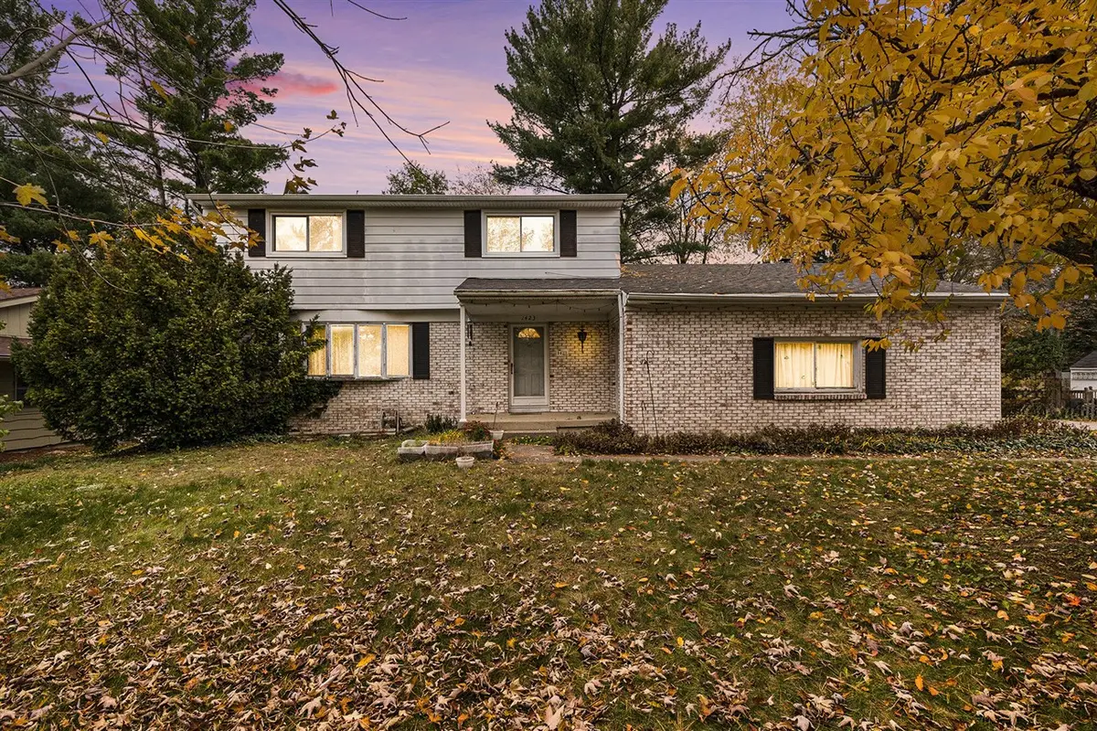 1423 Mapleview, Kentwood, MI 49508 - #1