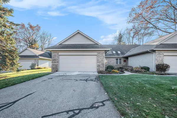 7079 Treetop, Rockford, MI 49341