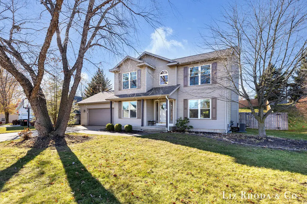 8275 Vista Royale, Rockford, MI 49341 - #1