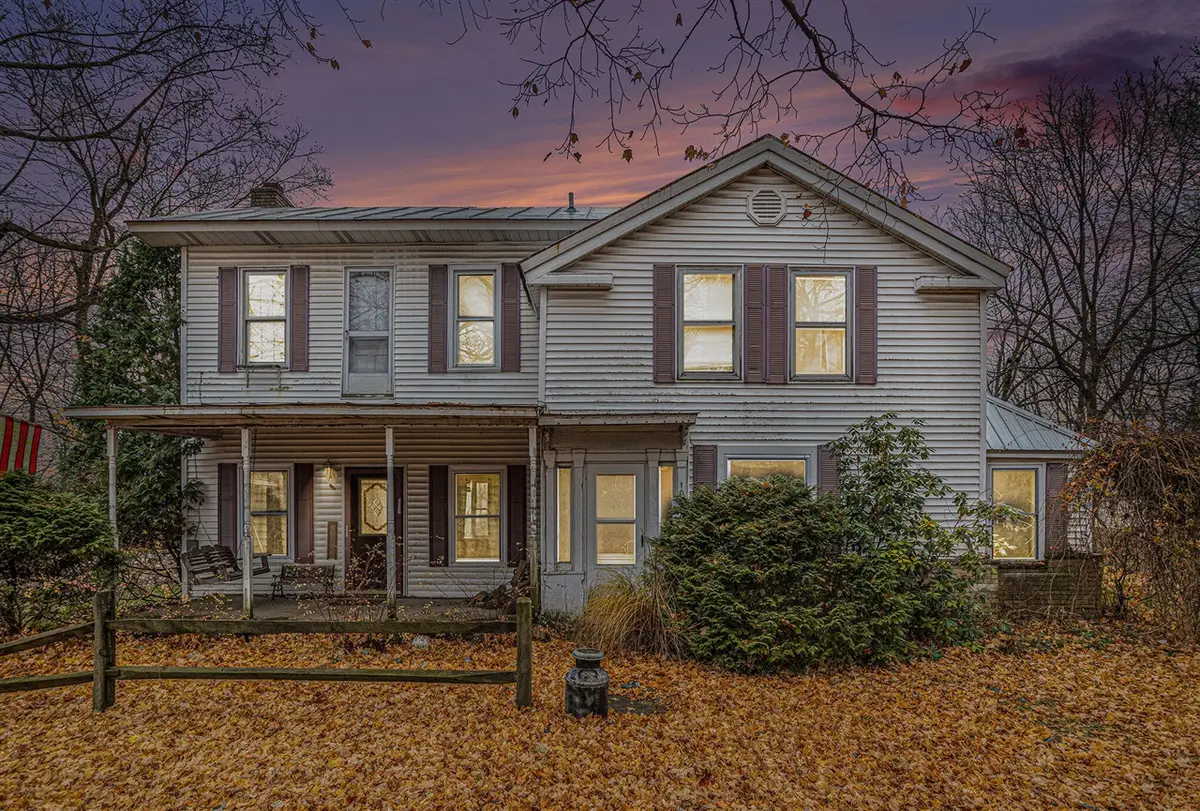 10100 S Norris, Delton, MI 49046 - #1