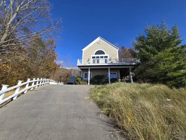 17778 North Shore Estates, Spring Lake, MI 49456