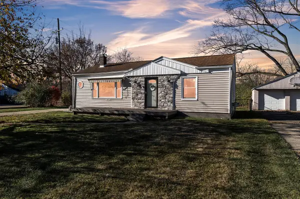 19135 Weyher, Livonia, MI 48152