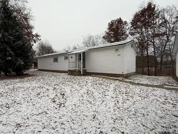 21275 Jefferson, Morley, MI 49336