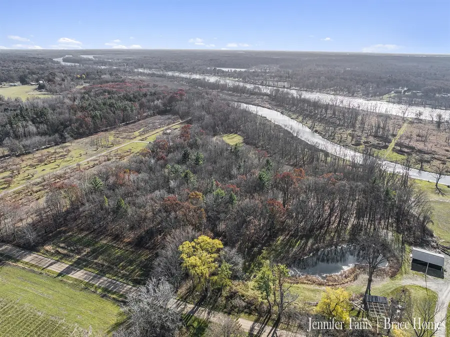 10894 Garfield, Coopersville, MI 49404 - Image #3