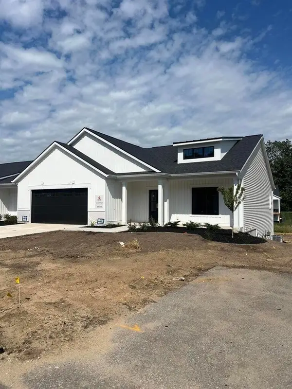 6704 Sheldon Crossing #45, Hudsonville, MI 49426