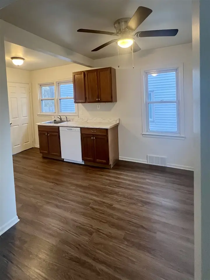 2217 Third, Trenton, MI 48183 - #3