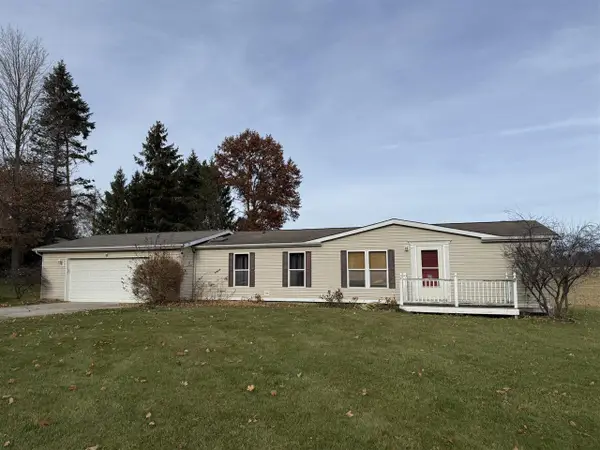 10894 W Grand River, Lowell, MI 49331