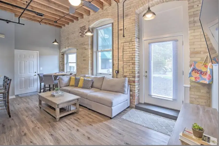 110 N Harbor #113, Grand Haven, MI 49417 - Image #3