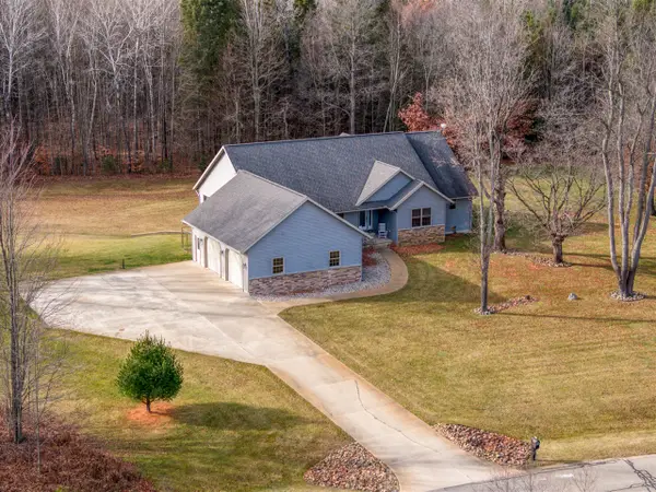 470 Sweetwater, Cadillac, MI 49601