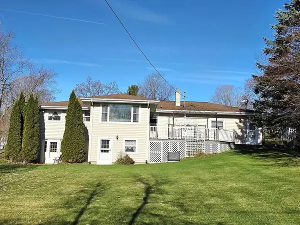 44 Leroy, Hillsdale, MI 49242