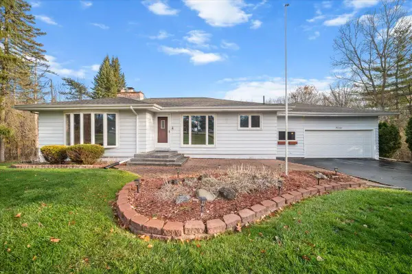 6786 River, Flushing, MI 48433