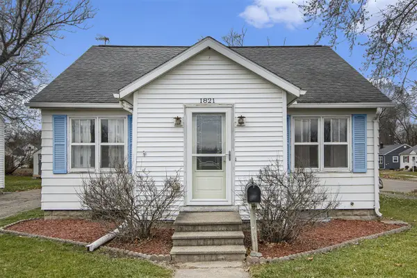 1821 E Cork, Kalamazoo, MI 49001