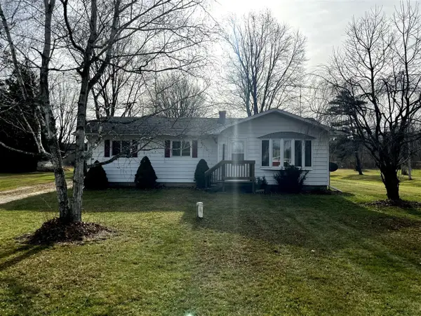 5360 Almy, Vestaburg, MI 48891