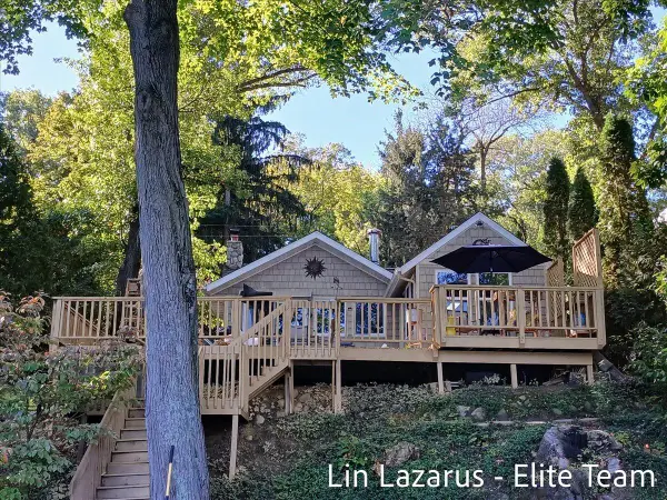 2615 Harwood Lake, Middleville, MI 49333