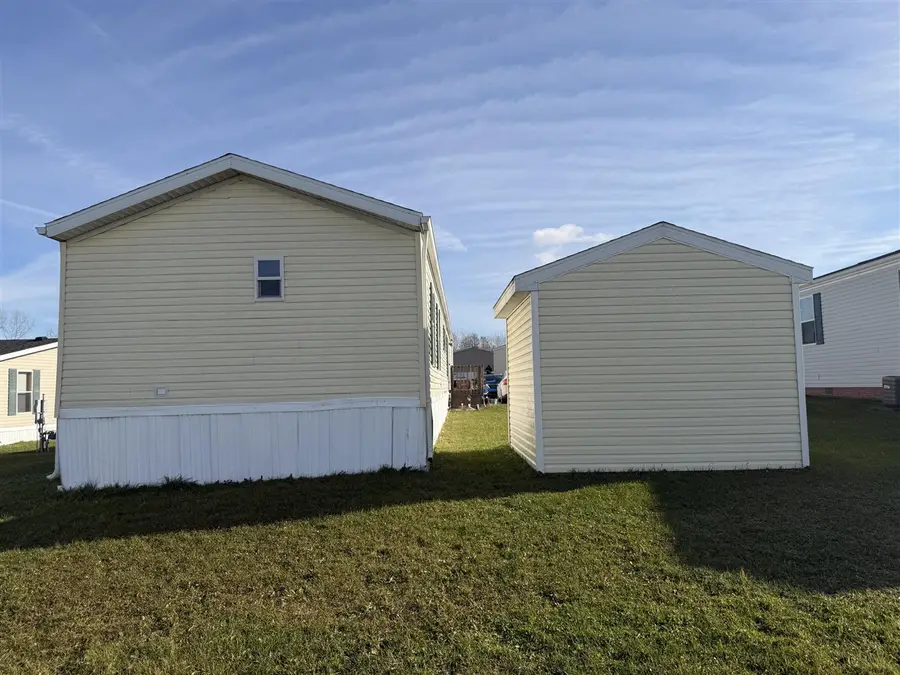 2706 Patrick Henry, Potterville, MI 48876 - Image #2