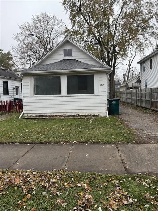 1317 Illinois, Lansing, MI 48906