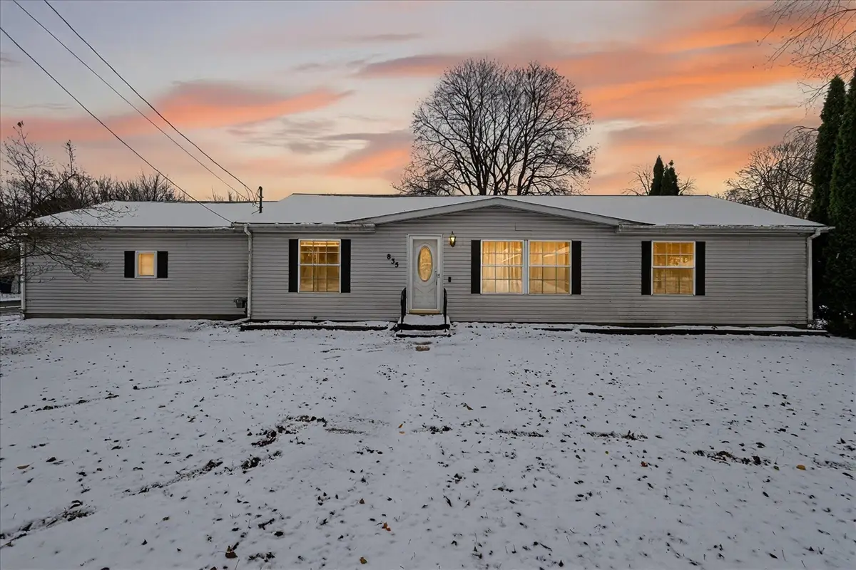 835 Fleming, Jackson, MI 49202 - #1