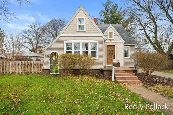 131 W 27th, Holland, MI 49423