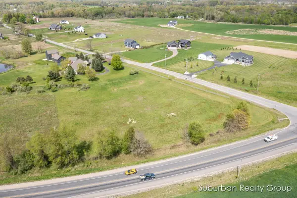 8673 Cannonsburg, Ada, MI 49301