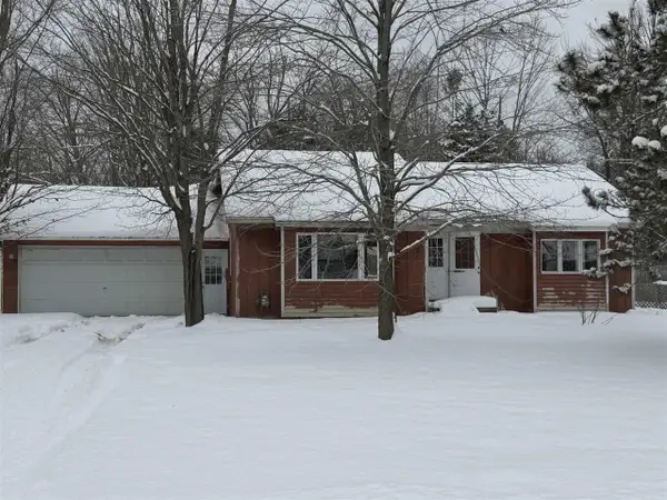 7084 Center, Alanson, MI 49706