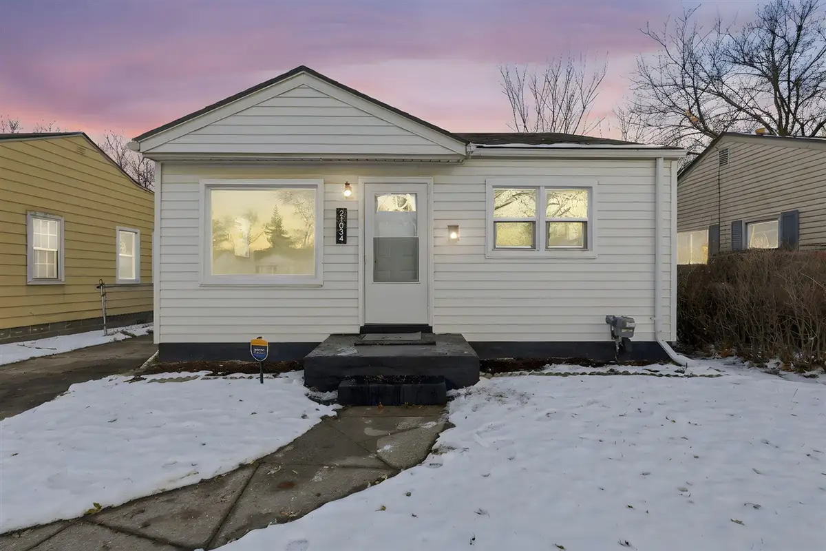 21034 Atlantic, Warren, MI 48091 - #1