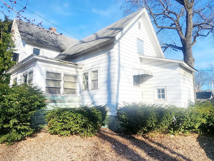 25 W South, Hartford, MI 49057 - #2