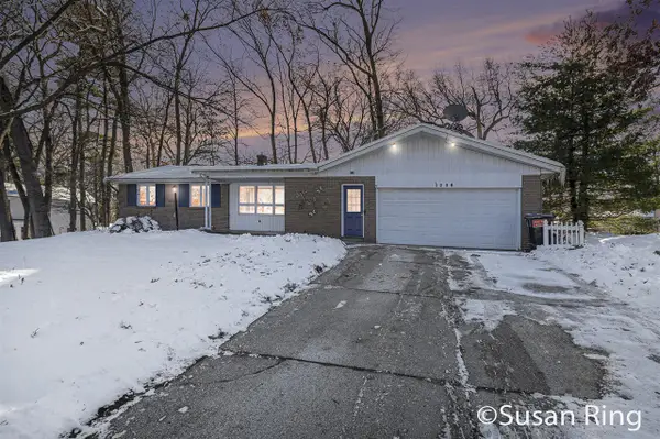 1238 Pickett, Grand Rapids, MI 49508