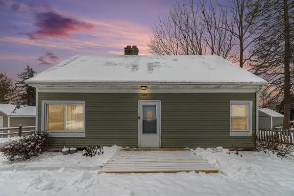 4304 Bond, Holt, MI 48842