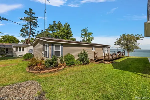 8723 Lakeshore, Lexington, MI 48450