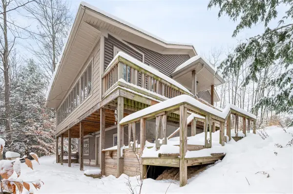 9586 E Lure, Hesperia, MI 49421