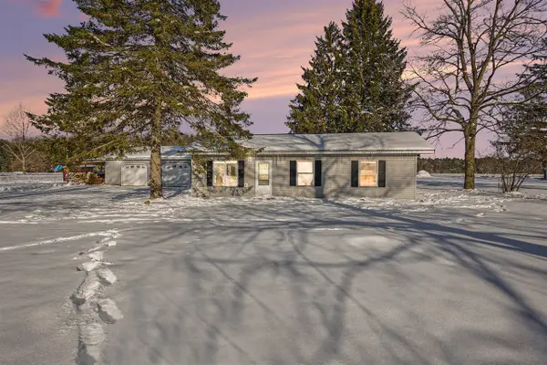 3955 N River, Newaygo, MI 49337