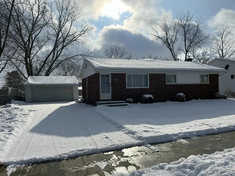 308 Wallace, Saline, MI 48176 - Image #2