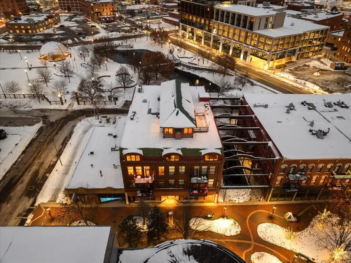 230 N Kalamazoo #401, Kalamazoo, MI 49007 - #1