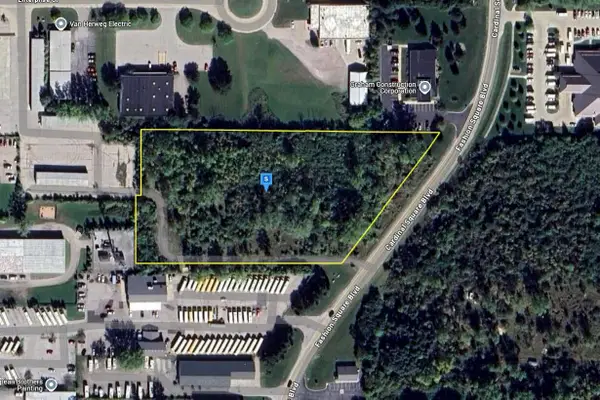 3300 Fashion Square, Saginaw, MI 48603