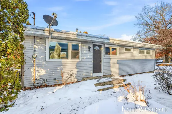 3144 Kensboro, Grand Rapids, MI 49505