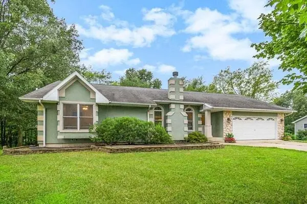 54060 W Ridgeview, Paw Paw, MI 49079