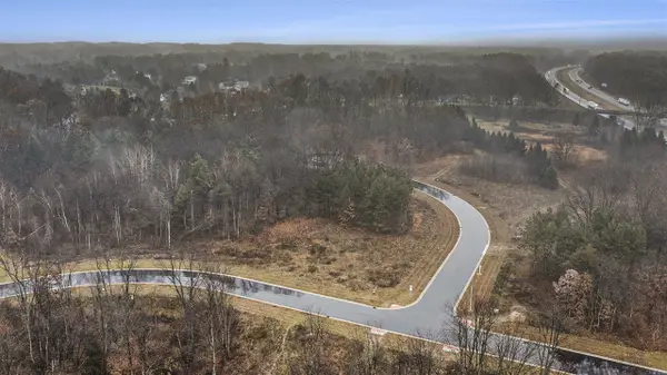 8190 Scots Pine, Kalamazoo, MI 49009