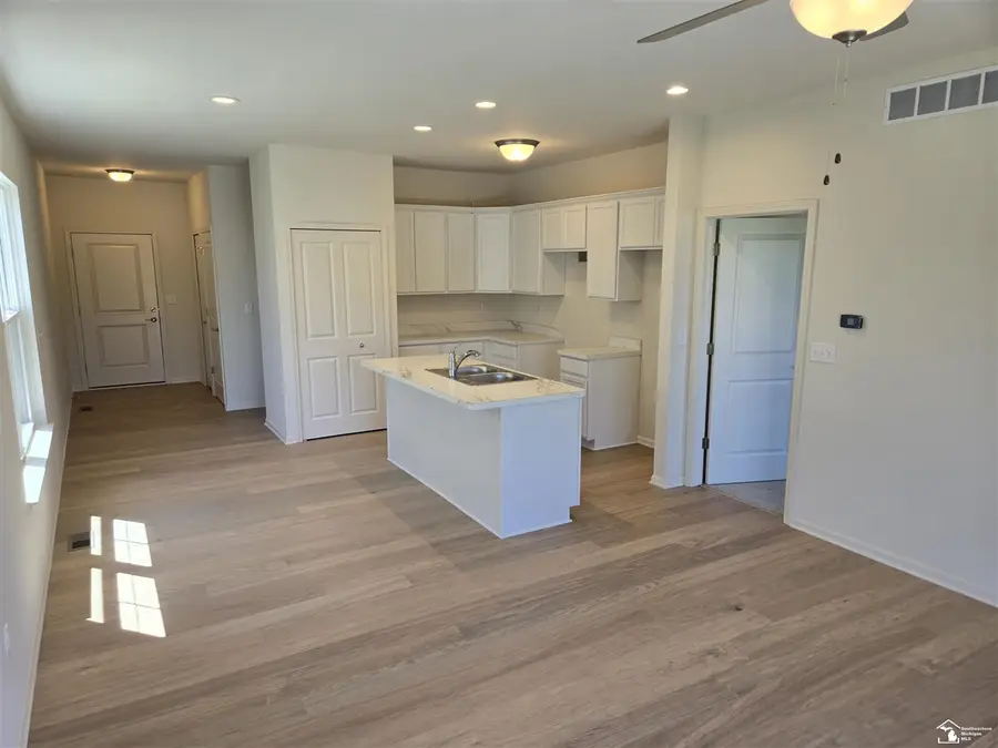 807 Plum Village #Unit 57, Monroe, MI 48161 - #3